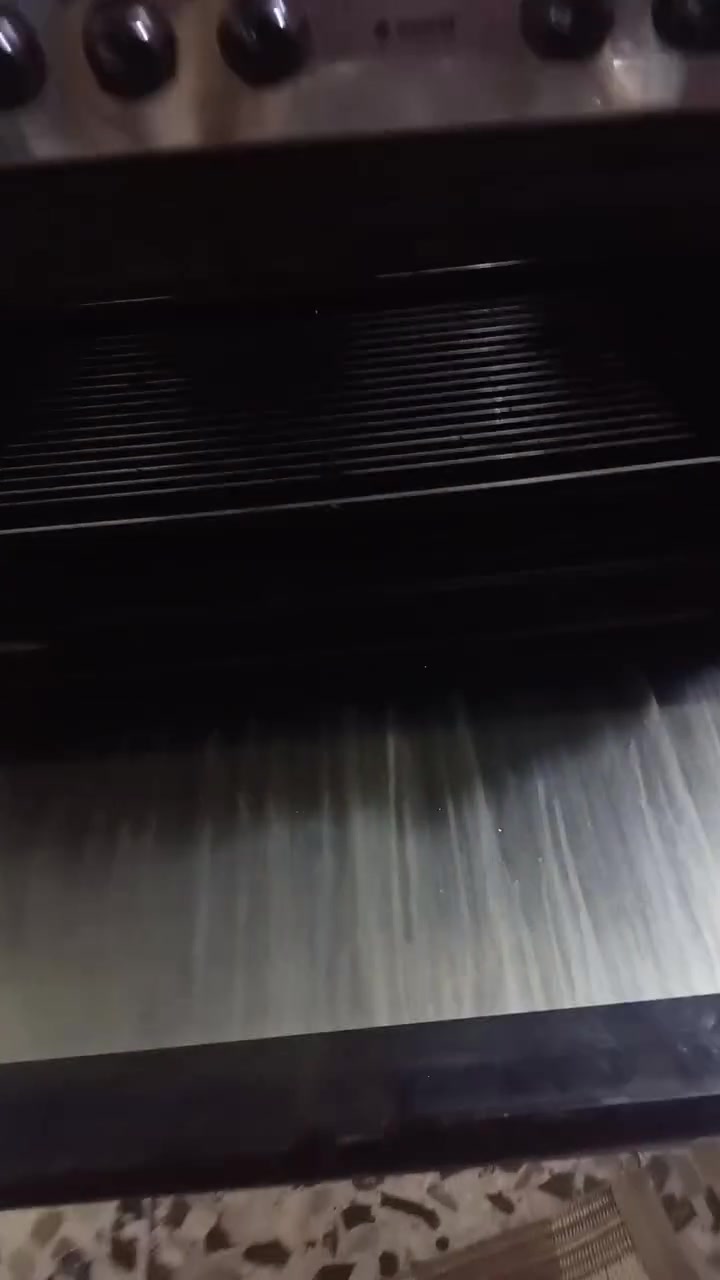 طباخ كريازي • نظيف • ٨٠×١٠٠