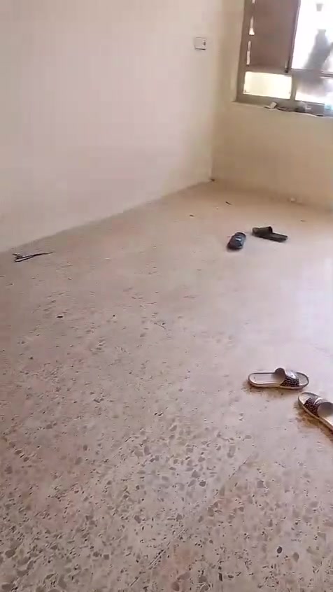 السلام عليكم ورحمة الله وبركاتة  
تتوفر شقق الايجار بأسعار مناسبه جدا. 
في محافضه بغداد تحديدا كفائات السيديه داخل شارع كنانا. 
الاسعار تبدا من 350الى.   450.  
للتواصل او الاستفسار على الرقم الاتي 
***********
