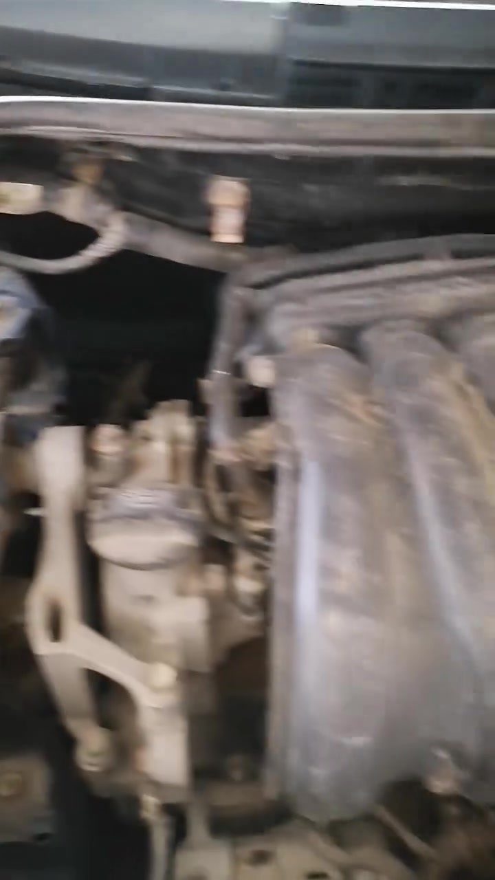 نيسان فيرسا 2008 محرك 2.0كير cvt باسمي رقم واسط مصبوغه عام تخم تاير غرفه جديده سبير منغولي اصلي اي استفسار *********** 
واني وكيلهن وكل نقص مابيه والسعر 72وبيه مجال

