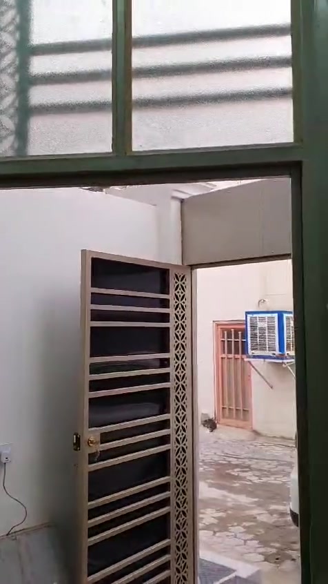 يسر ادارة مكتب العبدلي 2 الواقع في حي الزهراء ان تعلن عن
دار للإيجار 

الموقع/ الأنصار مقابل معمل اطارات

المساحه/ 60م طابقين حديث البناء كما موضح بالفديو

السعر / 350

***********  ابو غيث

اذا كان لديكم دور ..

بيع .. رهن  .. ايجار  فقط مراسلتي لعرضها وسوف نحقق لك ما تود

لمعرفه عروضنا ..

متابعه صفحه المكتب على الرابط 

https://www.facebook.com/share/16E5gRnWXJ/
