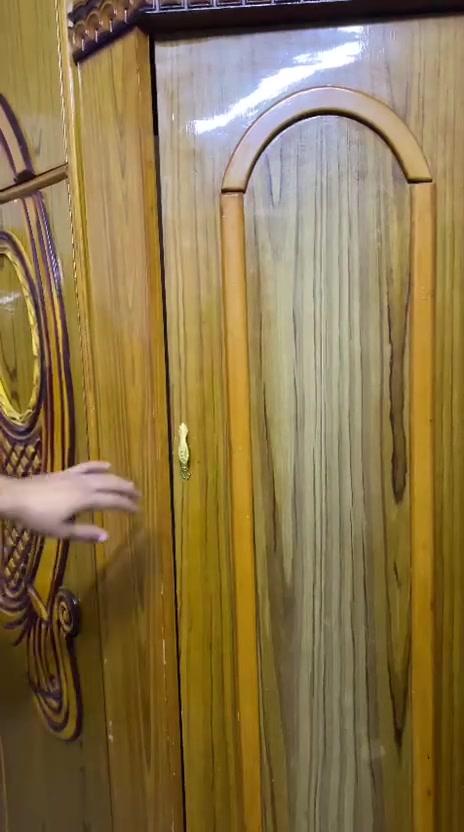 غرفة اخشاب • ٧ قطع • كنتور ٦ أبواب