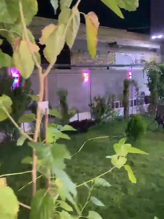 #بيت_للبيع
مثلث السنية السياحي قرب المخيم الكشفي 
المساحة ٦٠٠ سند ٢٥  عالشارع الرئيسي طريق البونايل
بالضهر أيضآ شارع 
٣ غرف
صاله
مطبخ
استقبال
مجمع صحي داخلي وخارجي 
بناء طابوق جمهوري
ينباع مع الاثاث
مراسلة الصفحة
او الرقم ***********
