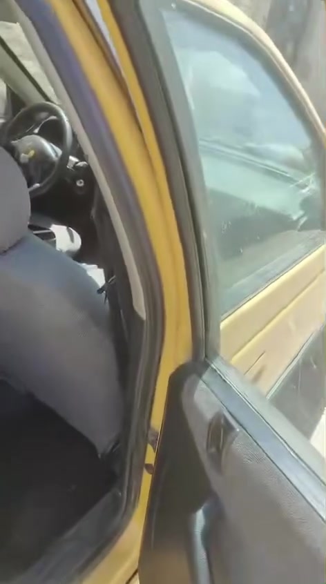السلام عليكم بيجو بارص ٢٠١٥ السياره جاهزه من كير محرك تبريد وتخم تاير رقم بغداد انكليزي مصفره هيئه وغرامات باسمي تحويل ثاني يوم مكان بغداد الكماليه الاتصال *********** بي وات ساب السعر٤٢
