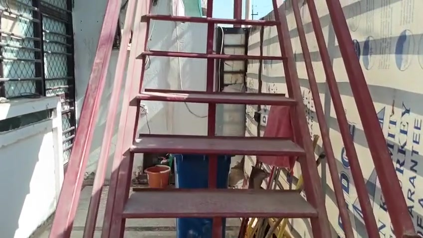 بيت زراعي سند ٢٥ هور رجب شار وحدة الجميلي قرب شارع الاذاعة البيت كما موضح بالفيديو مرتب السعر ٧٥مليون وبي مجال لشراي لتواصل ***********

