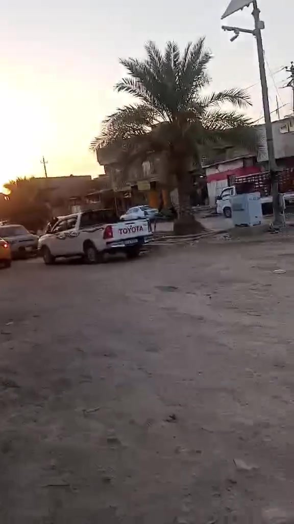 السلام عليكم قطعة 150متر  سند 25 بحي الشهداء شارع لحوم ولاية علي  لمقابل الشارع الحسينيه قريبه من شارع 80منطقه مشموله تبليط ومجاري السعر50وبيها مجال 
***********
