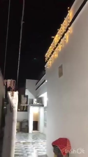دار زراعي ١٦٥م طابق ونصف ٣ غرف نوم  وإستقبال ومطبخ وكراج وصحيات مع كافة الخدمات الموقع خلف مرطبات السيد في طريق بغداد  السعر المطلوب مناسب جداً  ولمعرفة المزيد من المعلومات الإتصال بالرقم *********** أو زيارة المكتب قرب دائرة المعوقين
