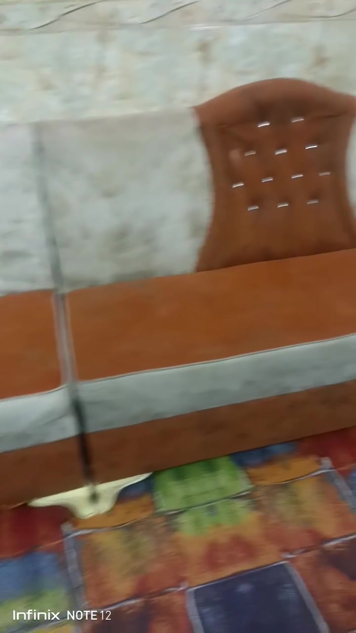ديوان للبيع نظيف ***********
