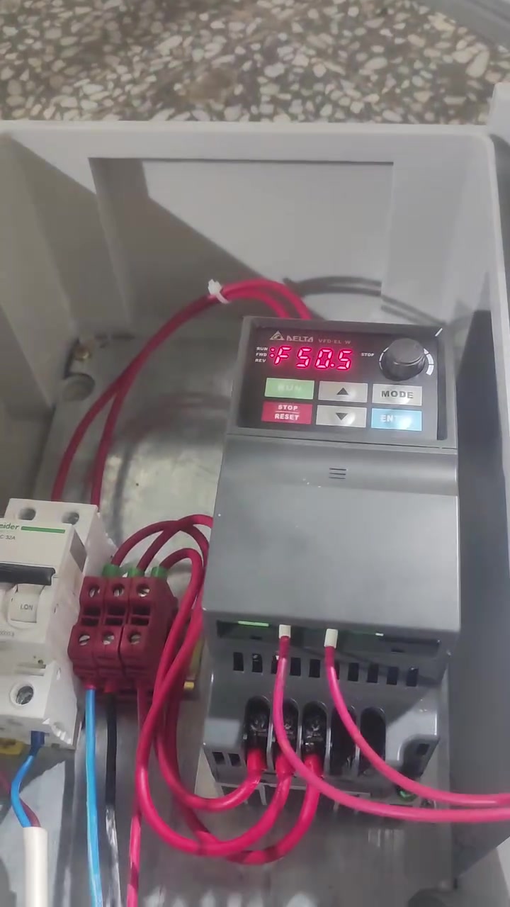 برمجة إنفيرتر • دلتا VFD007EL21W • نجف