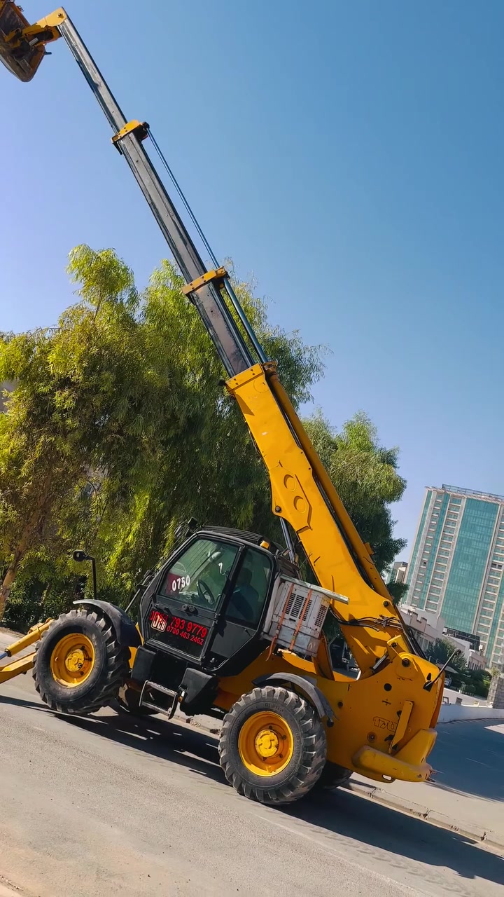 للبيع: شفل JCB سلايت موديل 2002
17متر
: كير، اكسل، ومكينة كلو شرط الفحص والمكانيك.
 الأوراق والتسجيل: شرط التحويل فوراً (العنوان: أربيل).
 حالة المعدة: الشفل جوه شغل، ينزل للعمل مباشرة بدون ما تحط عليه دينار واحد.
 السعر: سعر مناسب ومراعاة حلوة للشراي الجاد.
📞 للتواصل والاستفسار: *********** 
ملاحظة: رحمة لأبويكم، الاتصال بس للشراي والجاد.. المو شراي يرحم بوالديه لا يتصل ويتعبنا.
