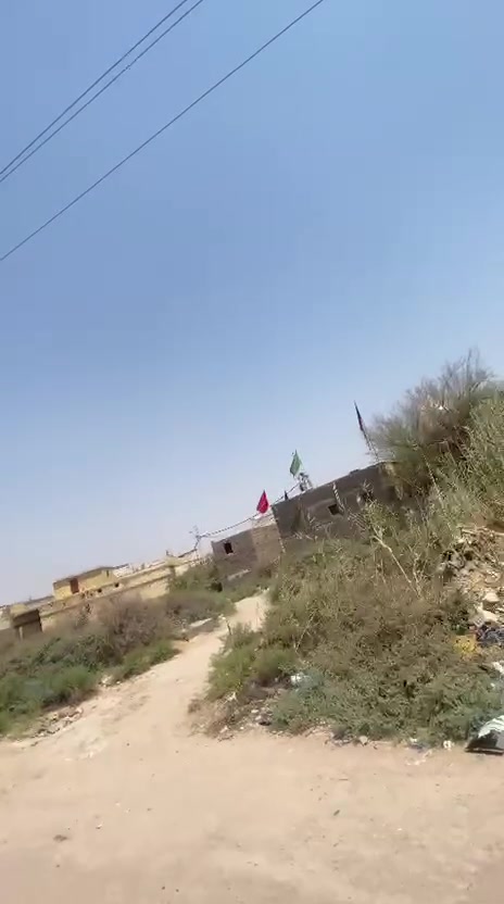 بيت بناء قديم اعتبار قطعه  مساحه بناء 160 متر  ورا البيت فضلا صايره وجهه ع شارع تبليط عرض 8 متر يعني  تصير تقريبا 200 متر القطعه بيها وجهين وجه ع فرع عرض 4 متر ووجه ع شارع تبليط  البصره التنومه كردلان تصير ورا خطوه علي بن الحسين ع  متوفره ماء وكهرباء  واجهه 10 متر والنزال 20 . ارض أصوليه طابو زراعي مشترك.  سعر الارض 60 وبيها مجال ***********
