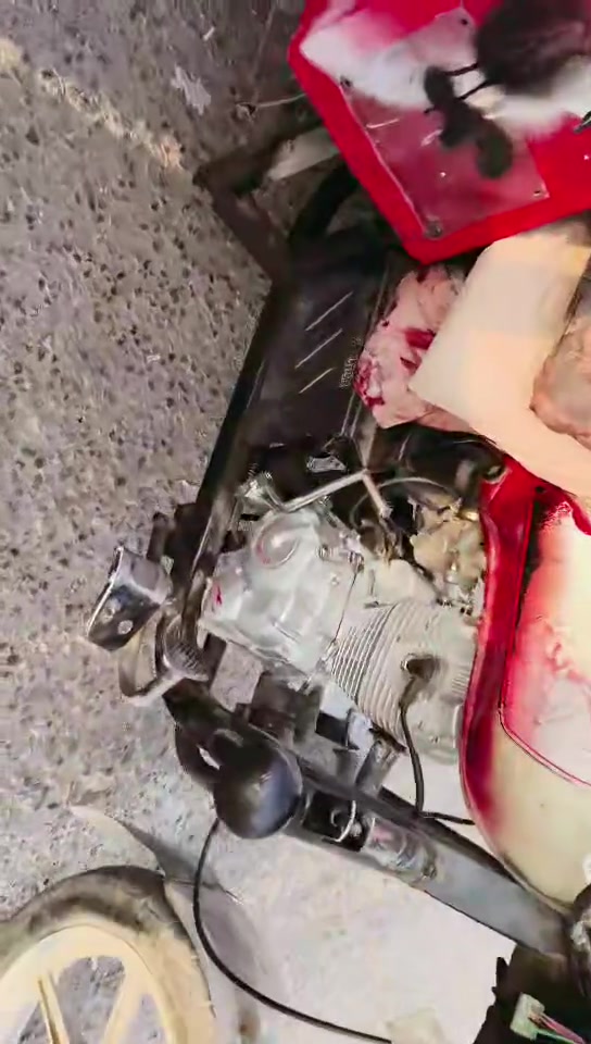 سلام او عليكم متاح ستوته موديل 14نثيه مكينه 25صار سبوعين من شاده ستوته نضيفه ومال شغل س ع ر مليون او200 وبيه مجال للشراء +مكلف بلنشر رقم صاحبه ‏‪***********‬‏
