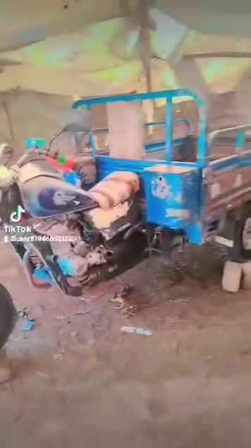 سلام عليكم  ستوته البيع مديل 17 اوراق اصولي مكاني قرب مفرك الفجر سعر عل رقم 
*********** (***********
علاوي العكيلي سعر 1700 بيها مجال الطيبين

نص مكتوب في الصور:
- TikTok
- @user819466032780
- اتصال ٠٧١
- ستوته نضيفه للبيع أوراق
- مديل ١٧