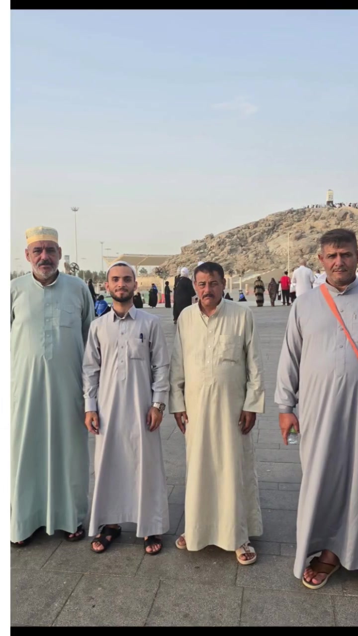 مزارات مكة المكرمة شرفها الله لهذا اليوم المبارك يوم #الجمعة
● جبل غار ثور ( غار #الهجرة ) 
● جبل عرفات ( جبل #الرحمة )
● مسجد نمرة 🕌 ( #خطبة عرفات )
● المزدلفة ( المبيت حتى الصباح + جمع #الجمرات 49 جمرة )
● مـنـى( #المبيت_ثلاث ايام ) 
● مذباح سيدنا #اسماعيل عليه السلام 
● #الجمرات ( الصغرى ، الوسطى ، الكبرى ) 49 حصوة 
● غار #حِـراء
 ( نزول الوحي سيدنا #جبريل عليه السلام  على سيدنا محمد صلى الله عليه وآله وصحبه وسلم ) 
______________________________________________
شركة الخيمة للحج والعمرة 
المتعهد عـبـدالـلـه الـشـيـخ عـلـي 
المتعهد سـلـيـمـان الـشـيـخ عـبـدالـلـه 
مستمرين بإستلام جوازات عمرة شهر ال 9 
على الراغبين بمرافقتنا التواصل 
***********
***********
