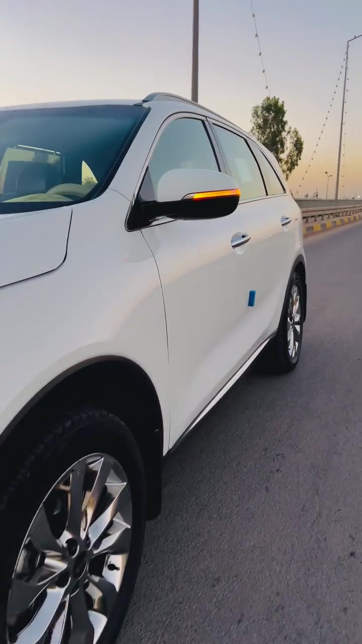 سورنتو ٢٠٢٠ • ٦ سلندر • بأسمي