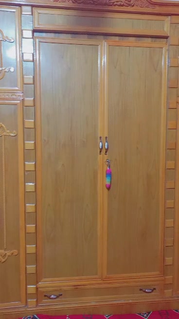 غرفه نوم للبيع سعر مليون ونص 
جديده الله شاهد