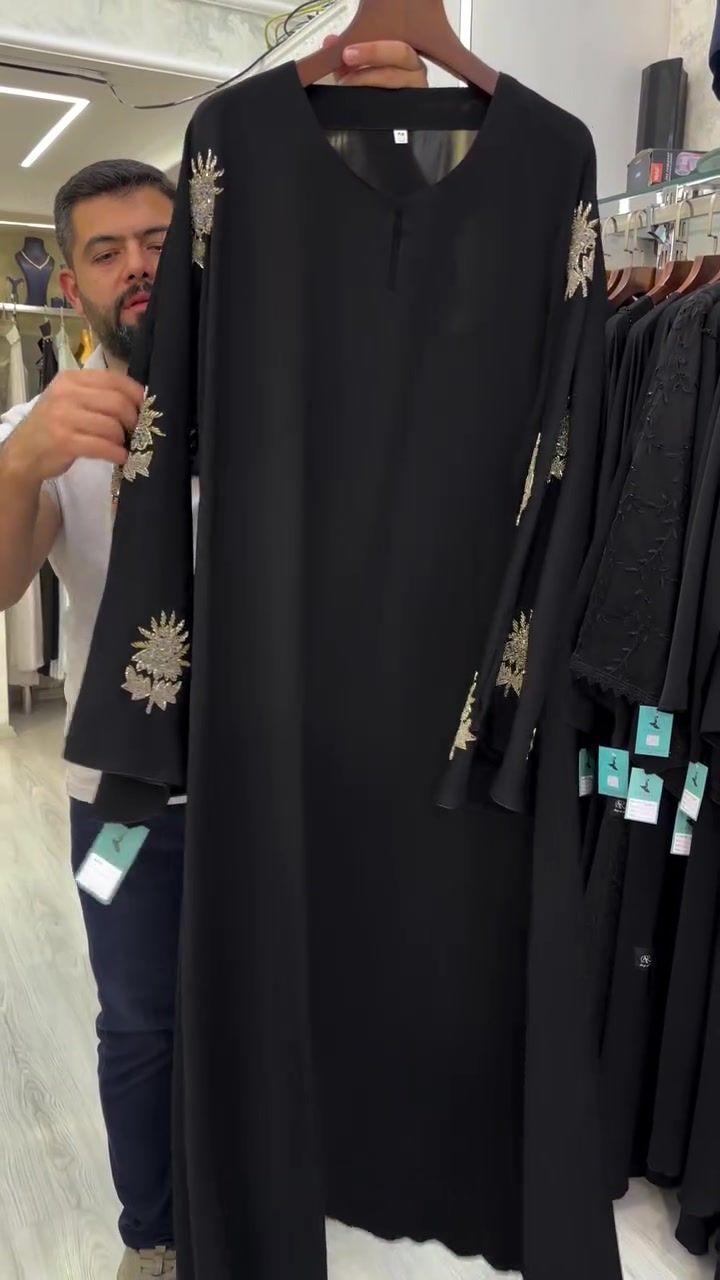 ملابس