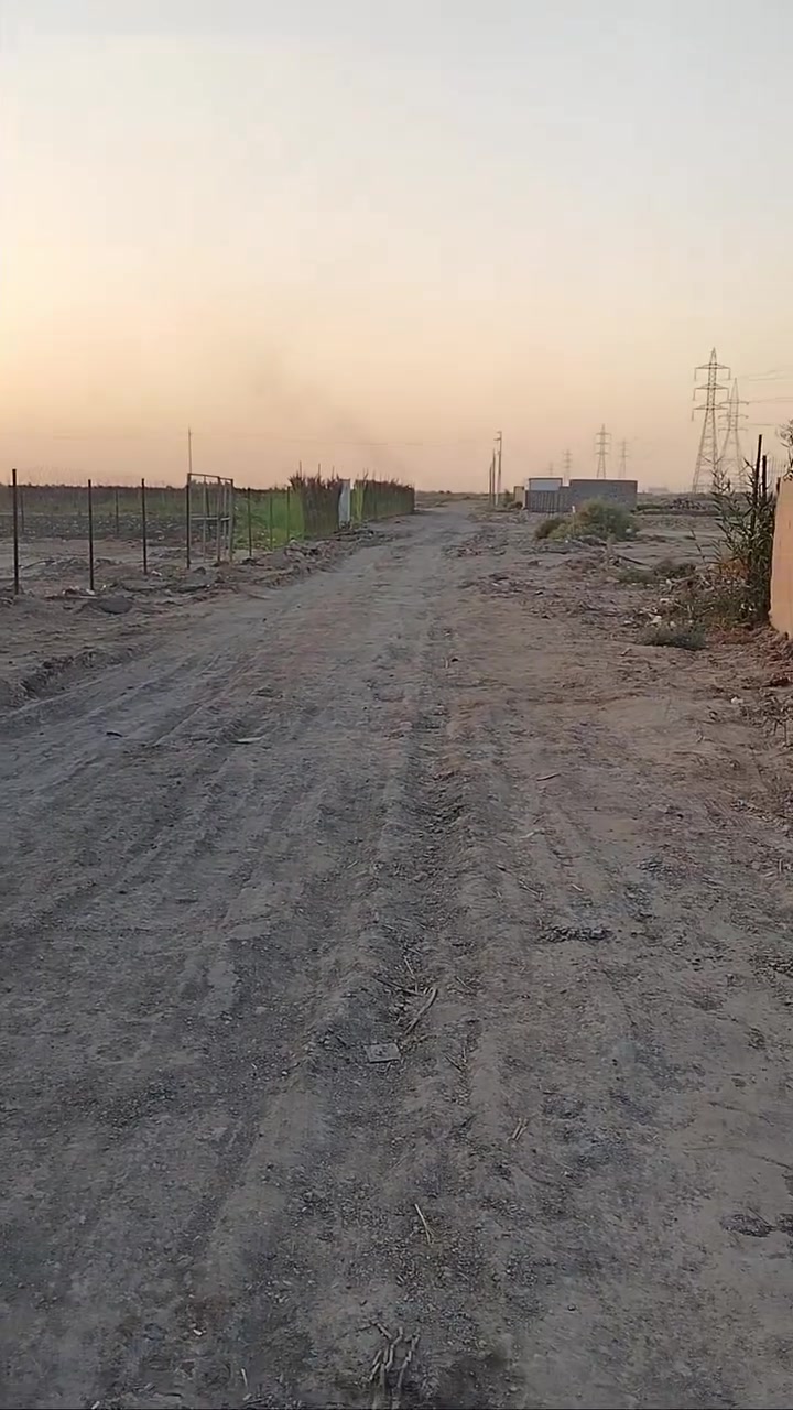 مزرعه نص دونم وبيها زياده يعني 1350متر وجه 33 ونزال 45  بحي جودين نزله ثانيه. بسعر 15 مليون بيها مجال  ***********

نص مكتوب في الصور:
- Infinix HOT 12
