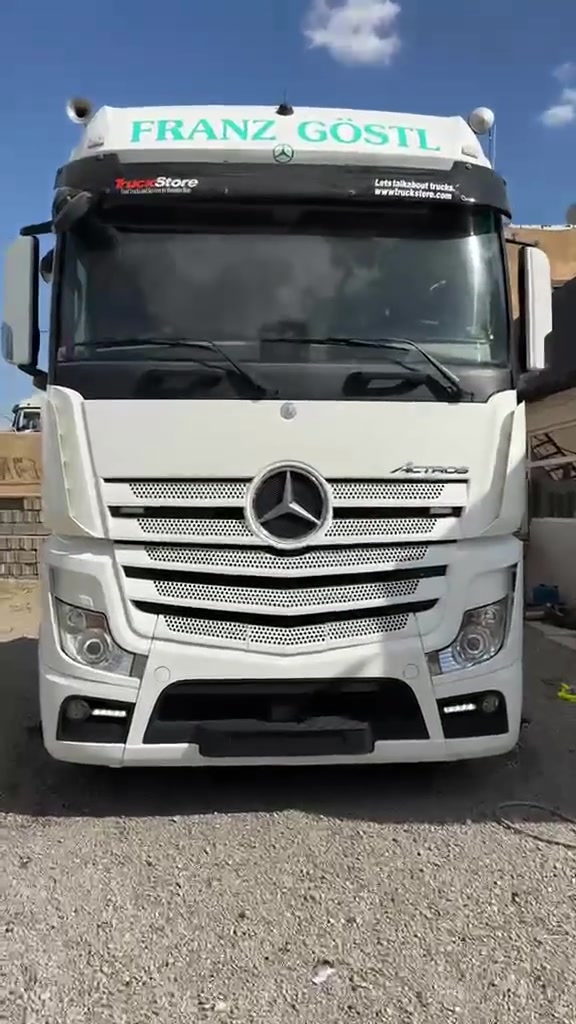 🚛 من ألمانيا إلى السليمانية 🇩🇪➡️🇮🇶
تستلم سيارتك في السليمانية

🔹 متوفر حالياً رأس تريلة مرسيدس أكتروس

⚪ اللون: أبيض
📅 الموديل: 2019
📍 العداد: 702 ألف كم
⚙️ المحرك: 58
✅ ريتايدر
✅ ستندر
✅ رقم كاتي
✅ أمامي هواء
✅ ويل كب

💵 السعر: 500 ورقة

✨ السيارة جديدة بمعنى الكلمة، مكفولة من الشخط، وحالتها ممتازة جداً.

📞 للاستفسار والحجز:
***********
أبو ميركل
