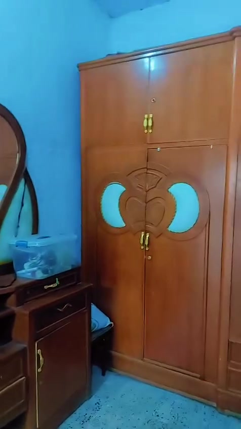 للبيع الاستفسار على هذا الرقم ***********
