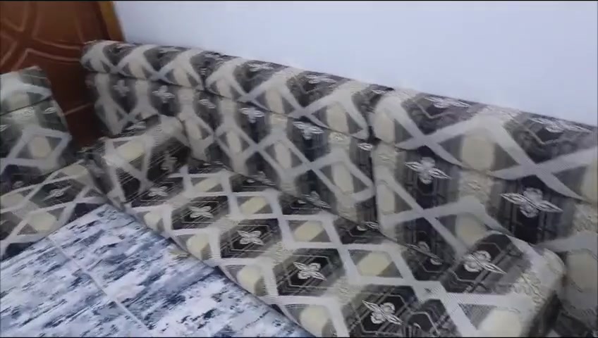 سلام عليكم من رخصت مدري لكروب غنفات (جلسة شعبيه)استعمال جداً قليل مكاني البصره سعر جداً سعر جداً مناسب ***********
