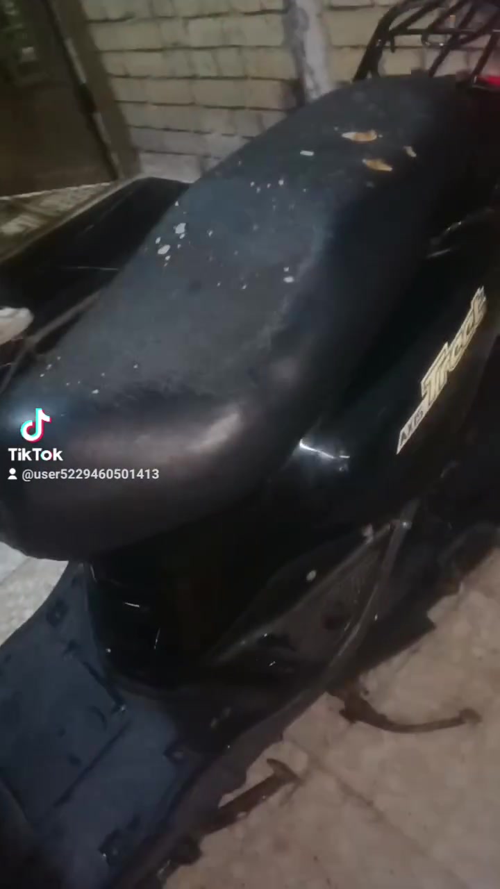 سلام عليكم دراجه اكزز 140 للبيع دراجه نوزل بلاديه علئ وضع الرمبه مكينه بلاديه مامفتوحه. شلعه معدل فول دراجه خير من الله السعر 900 وبيهه مجال للشراي العنوان بغداد الكماليه للاستفسار ***********
