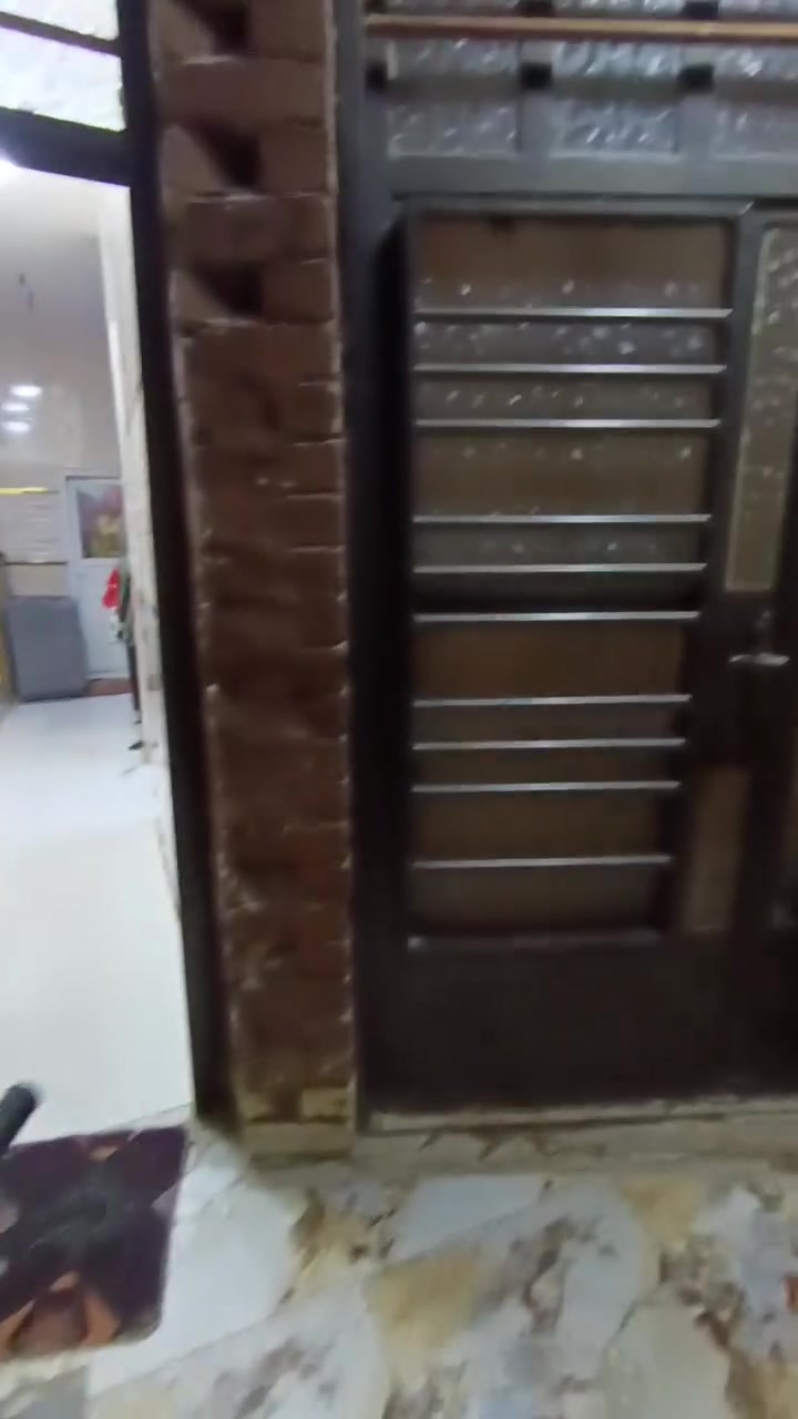 السلام عليكم ٥٠ متر للبيع سكينه مقاطعه ٢عل٩ صاير عله ٣ افرع شوارعه ١٠ كامل خدمات يصير ابفرع الجامع الي يم ساحه المدارس من توكف ابفرع الجامع يصير بوجهك سعره ٧٥ رقم *********** وتساب
