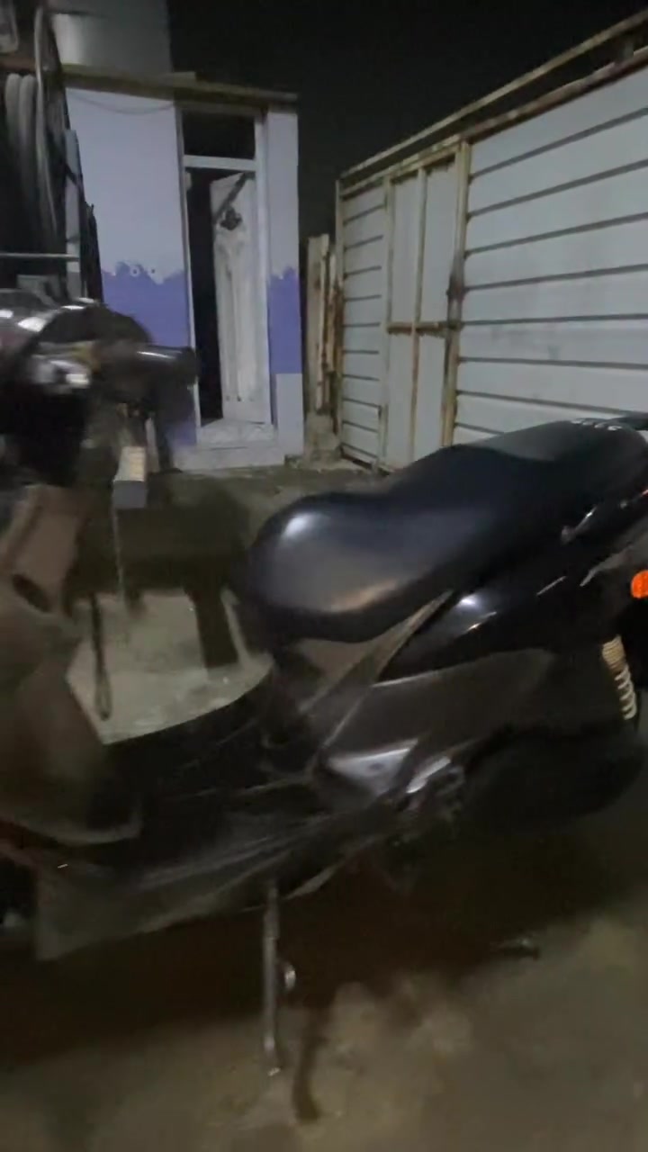 سلام عليكم
جيتي ار حديث 👐

دراجه كفاله عامه 🌗

قبل شهرين نازله من رمبه واوراقه موجوده كله بغداد الجديده رقمي *********** واتساب فقط 🤞
