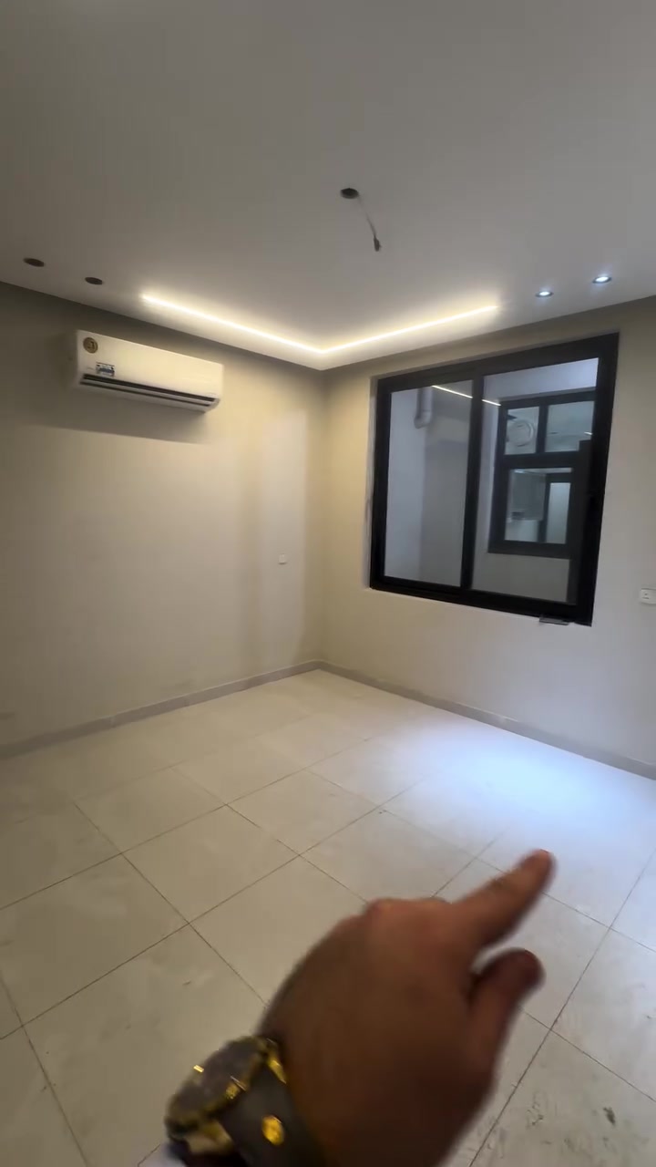 المنصور الداودي • ١٠٠م • مؤثثة