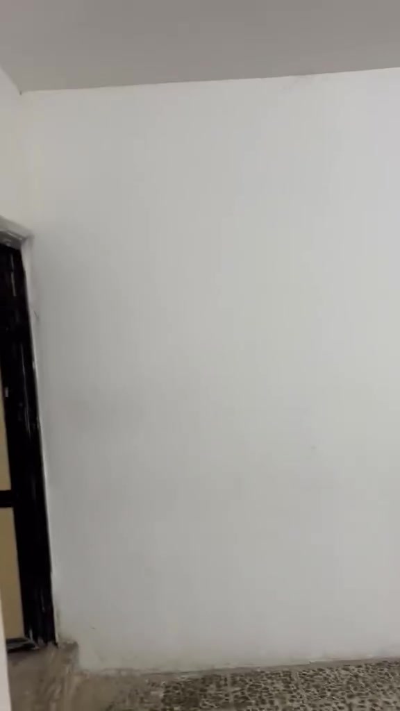 شقه للايجار العنوان الخطيب الطابور خلف حسينية الزهراء 📍
الايجار 250 🔒
الاستفسار الاتصال على الرقم التالي 
*********** 📲
