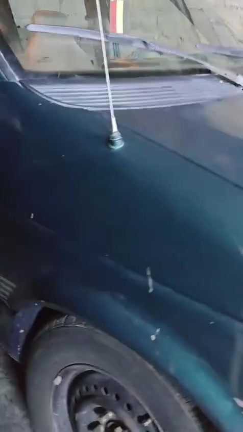 سلام عليكم سياره دوج كلايسر موديل 94 سنويه ساقطه راعيه موجود سياره حلوه سعره 26 بيه مجال شي قليل 
رقم ***********
