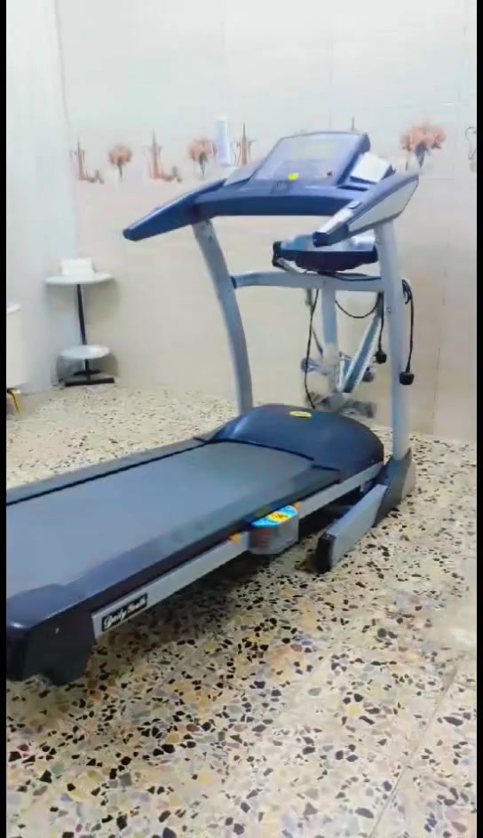 جهاز جري ماركه اوربي امريكي جديد جديد جبلي دبل ماطور وزن 220 سرعه 180 جهاز ضخم وبي جهاز رجاج حرق دهون البطن والخواصر شاشه لمس قياس دقات القلب سعرات حراريه ومسافه مقطوعه سماعات خارجه اواكس شناو بطن قرص لف الخصر السعر 350 بغداد الشعب التواصل عل رقم ويوجد واتساب ***********
