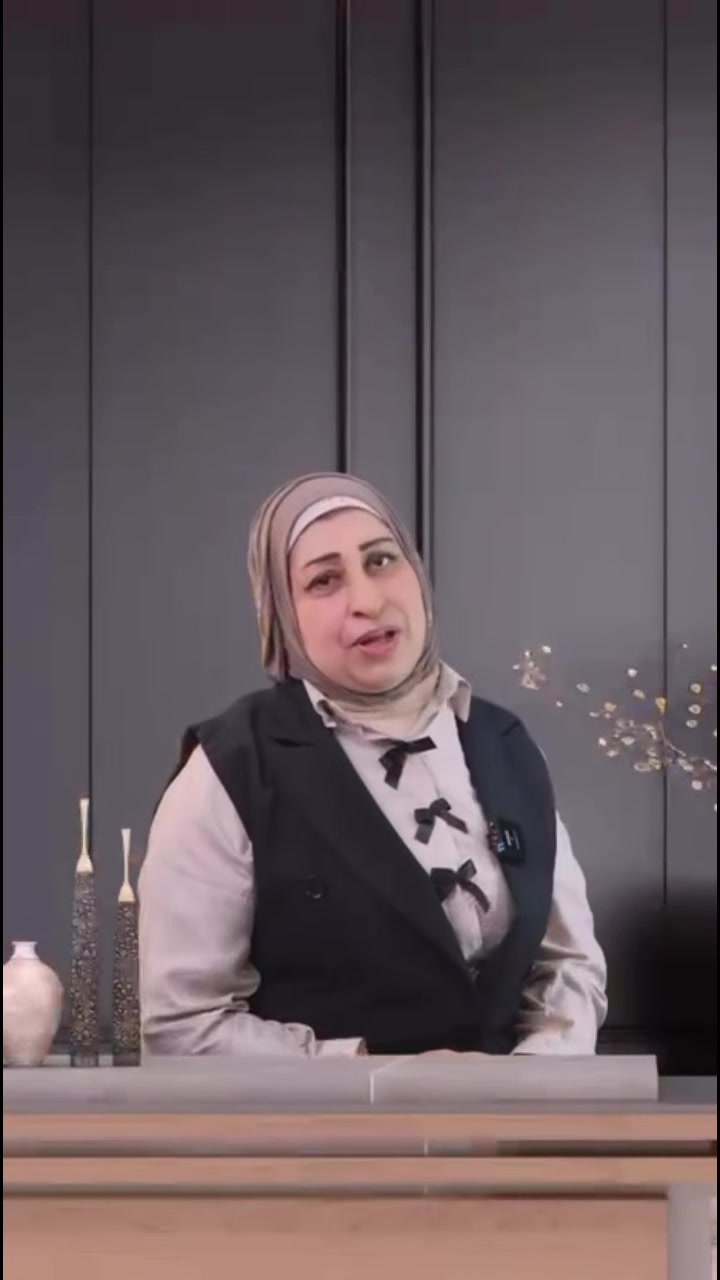 كل مراجعة تدخل عيادتنا 
تاخذ وقتها الكامل بالمعاينة والجلسة 👩🏻‍⚕️

🔹 مراجعة دقيقة من قبل د. اسيل سعيد نفسها
🔹 تشخيص حسب حالة بشرتج الخاصة
🔹 خطة علاج تناسبج إنتي وحدج

يعني ماكو شي عام أو عشوائي… كل حالة إلها اهتمام خاص 
لأن هدفنا مو بس علاج المشكلة وإنما نوصل وياج لأحلى نتيجة 

الدكتورة أسيل سعيد عزيز
اختصاص جلديه تغذيه علاجية / عناية بالبشرة

📞  ***********

🕑 أوقات الدوام:
السبت – الاثنين (الكشف مجانا)الاربعاء من كل اسبوع  مساءً

📍 العنوان:
ناحيه الرشيد قرب مدرسه حماه مجاور صـــيدلية حاتم كريم
