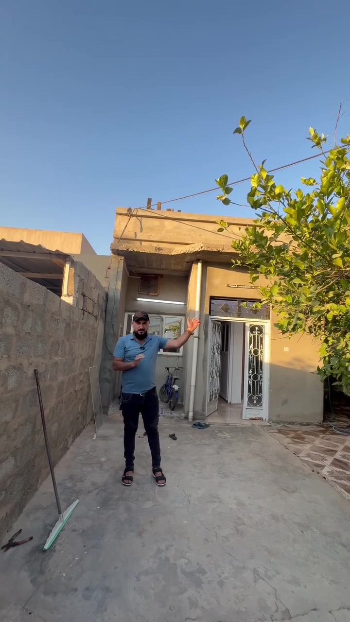 خانویەكی 120مەتری لەگەڕەكی ڕەحیماوە نزیك بازاڕی سەرچنارو نزیك مزگەوتی برایەتی
***********
***********
***********
***********
بيت 120متر في منطقة رحيم أوا قريب سوق سرجنار وقريب جامع برايتي
