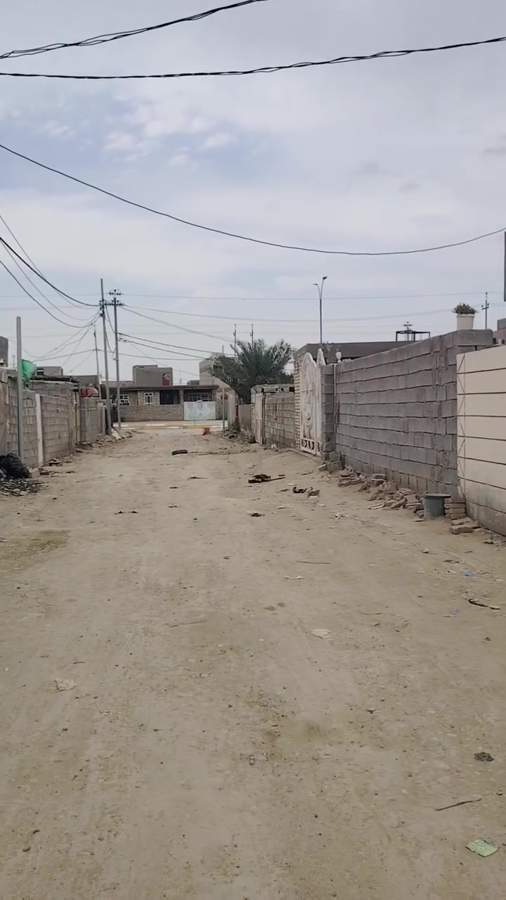 السلام عليكم
بيت طابو زراعي مشمول بالتطويب المساحة ٢٦٠ متر الوجه ١٣ النزال ٢٠ الموقع الزبيدية حي الكرار الثاني
( حي حواس) خامس فرع عن مول ابو نور يبعد ٣٥متر تقريبا عن شارع ٣٠ السايدين خدمات كاملة حتى مجاري مربوطة بشارع ٣٠
للاستفسار الاتصال على الرقم ***********
