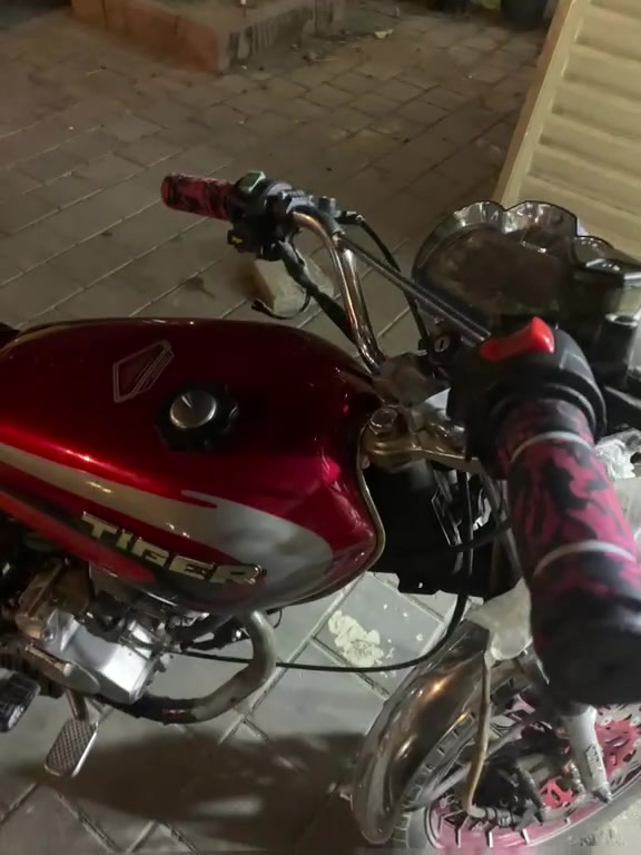 دراجه خمسه كير موديل 24اصوليه اوراق كامله سعر 600وبيه مجال الشراي مكان شعب حي سومر شارع مدارس تصال ***********
