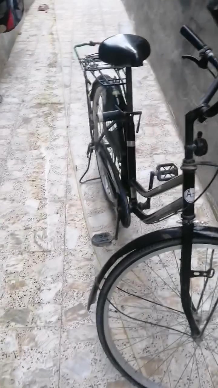 متاح ***********
