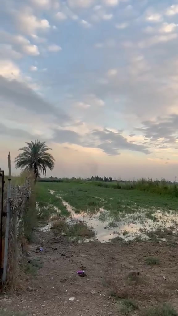 السلام عليكم
للبيع دونمين الواجه 26 والنزال 200
الارض مسيجه بل كامل 🌎
تتوفر خدمات. ماء نهر وماء صونده 🚰💧
عرض الشارع 15 متر  🛣️
جاهزه للسكن وللزراعه وللستثمار تصلح كله مزرعه 
بغداد النتصار شارع ابو وليد الشريفي قرب السيلاوي تبعد 300 متر عن التبليط 
السعر 70 مليون
***********
