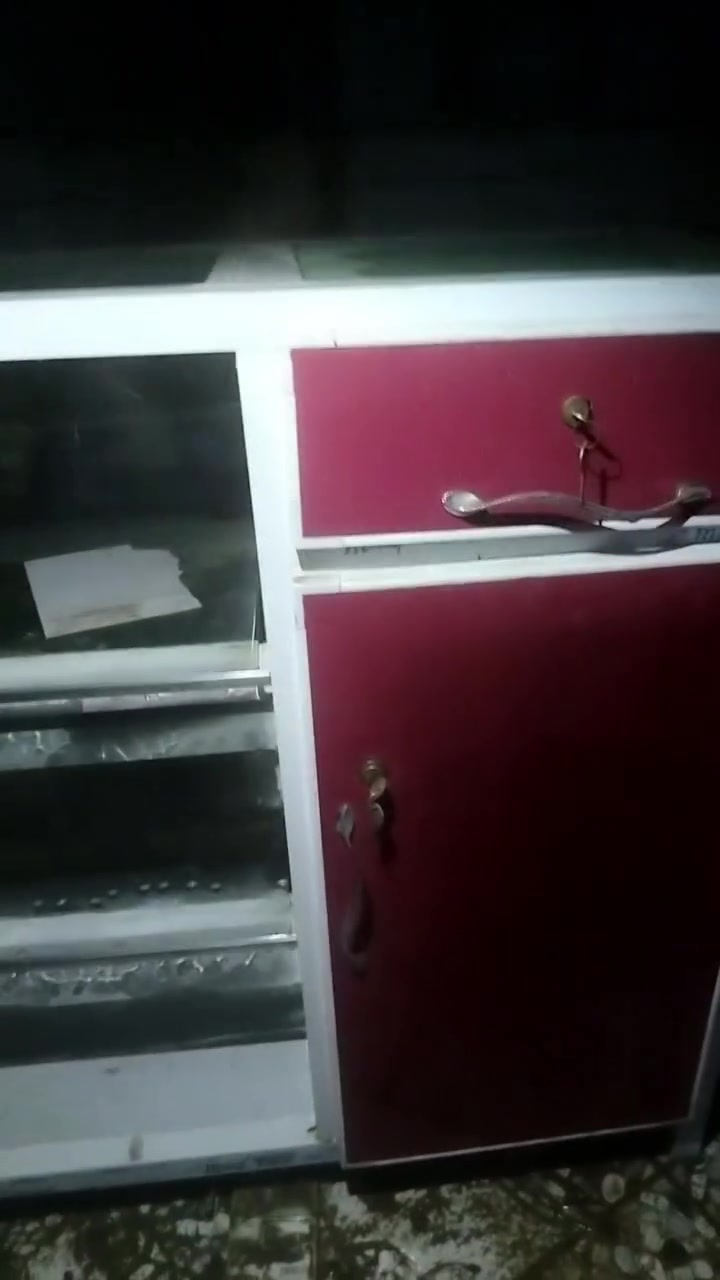 تصفيه محل • للبيع • خزائن