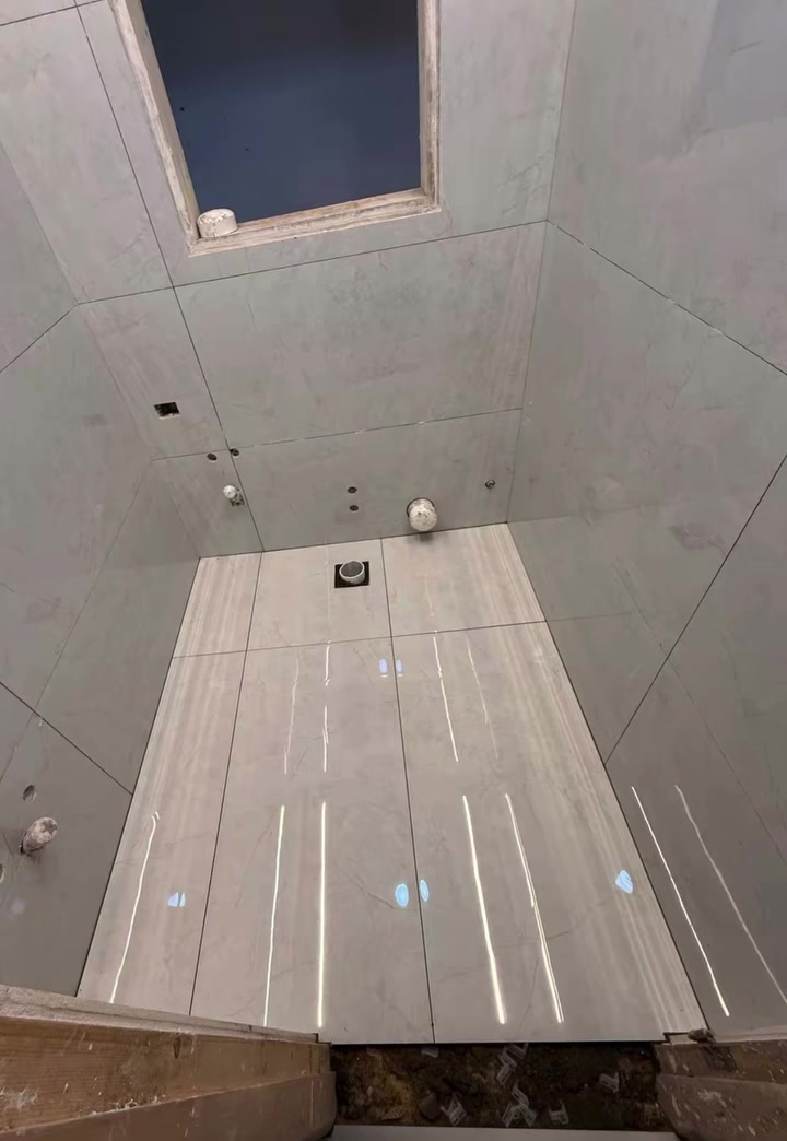 السلام عليكم كادر مصري درجه اولي تسليم مهندس ارضي وا جيداري  التزام مواعيد ***********
