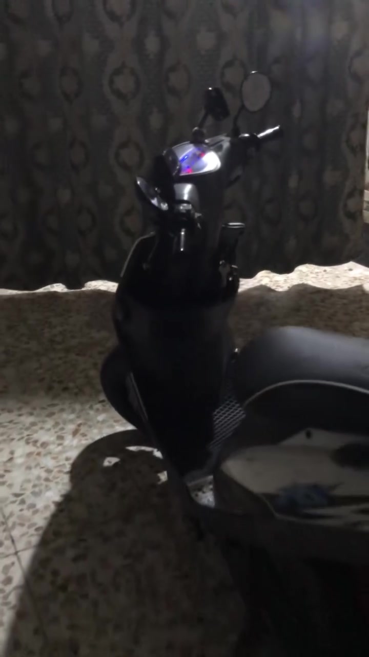 للبيع ماكس ‏ ‏مليون و ٥٠
دراجه حاويه نظيفه صارلها ٣ اشهر يمي 
الخاص مغلق ، للي يريد يشتري يتصل على هذا الرقم ***********
