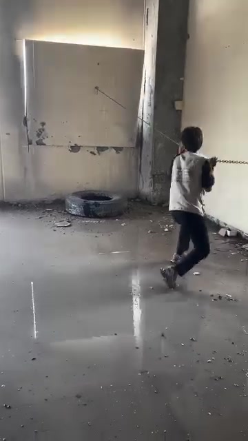 القص الصب الكونكريت بدون هتزاز 
فتحات مصاعد
فتحات دروجه.         ***********
فتحات باب
كص رباطات عامودي وافقي
كص طارمات 
كص جوينات.          نفصل بيت بل نص 
كص بيجات
