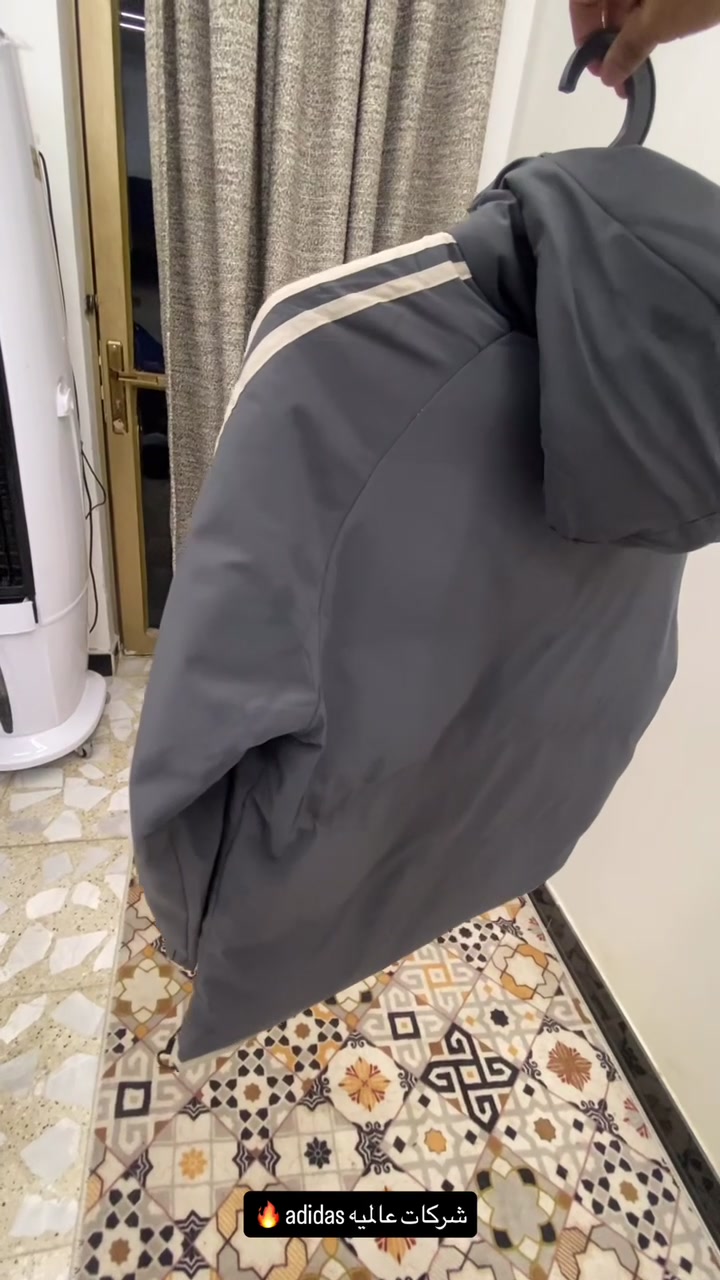 قمصله كشخه ورياضيه نفخ شركه اديداس نضافه 100‎%‎ غسل وكوي 
سعر15
قياس لارج
متوفر جميع أنواع القماصل والأحجام قطعتين ب25توصيل جميع مناطق بغداد