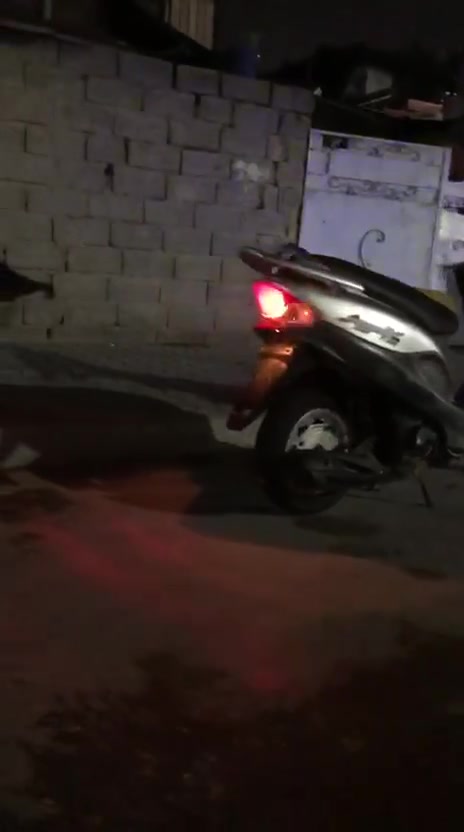 السلام عليكم كامكو في تو دراجه ع وظع الرمبه بلاديه كلها طستها تخبل كهربائية كلها شغاله بريكات جاهزه تايراتها جدد فقط مكينه بيها تبخير السعر 250 مكاني بغداد جكوك ‏‪***********‬‏
