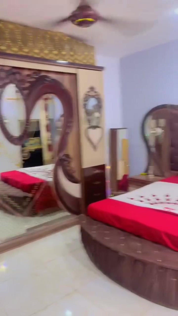 غرفه إيطاليا للبيع نضافه 100/90
مال مستعجل للستفسار اتصل على /***********خط او واتساب
