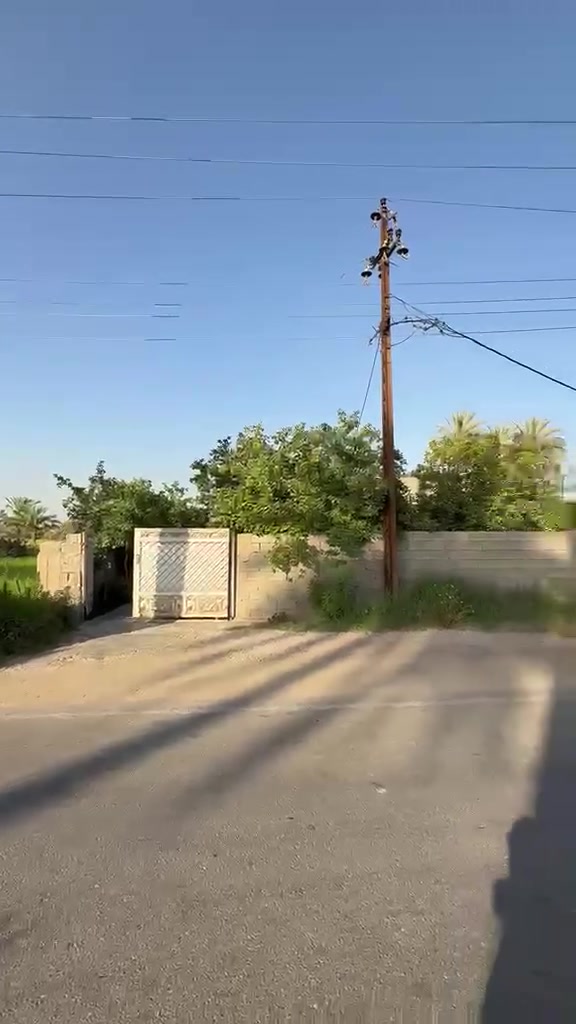 دار للبيع مساحه ١٠٠٠م
بابل منطقه البحمير 
***********
السعر ب١٥٠
