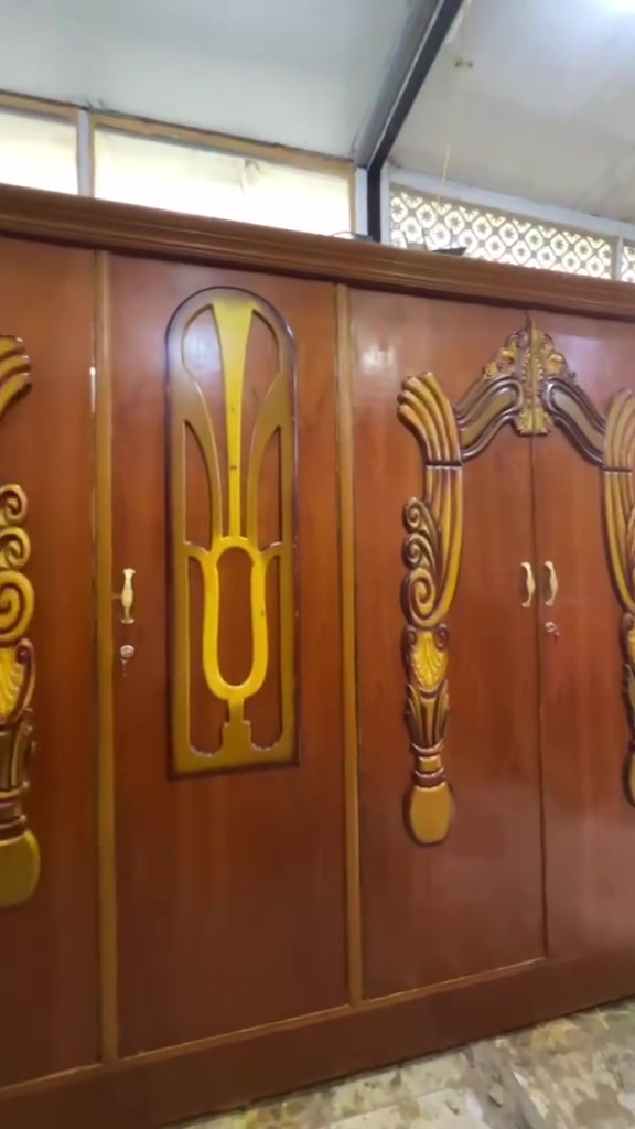 غرفه نوم ام الخمسه مستعمله طابق واحد صاج نظيفه عنوانه كوت حي الجهاد شارع النجارين نجارة ومعرض الحجامي الاتصال او مراسلة الصفحه سعره (٥٥٠ وبيه مجال الشراي )مع الشد والنقل علينه داخل الكوت  ***********

نص مكتوب في الصور:
- 078049465