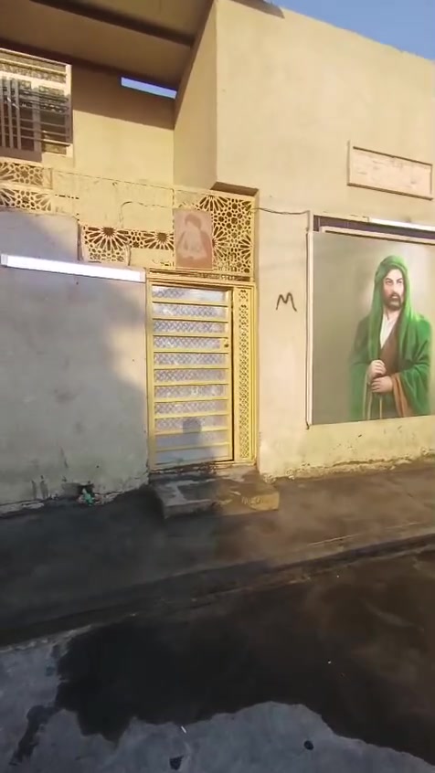 سلام عليكم بيت لبيع م 70 مربع
كامل خدمات منطقه خضراء المدينه قرب ابو حيدر الدلفي 
تبليط بابك وماي ومجاري سعر 48 وبيه مجال 
***********
