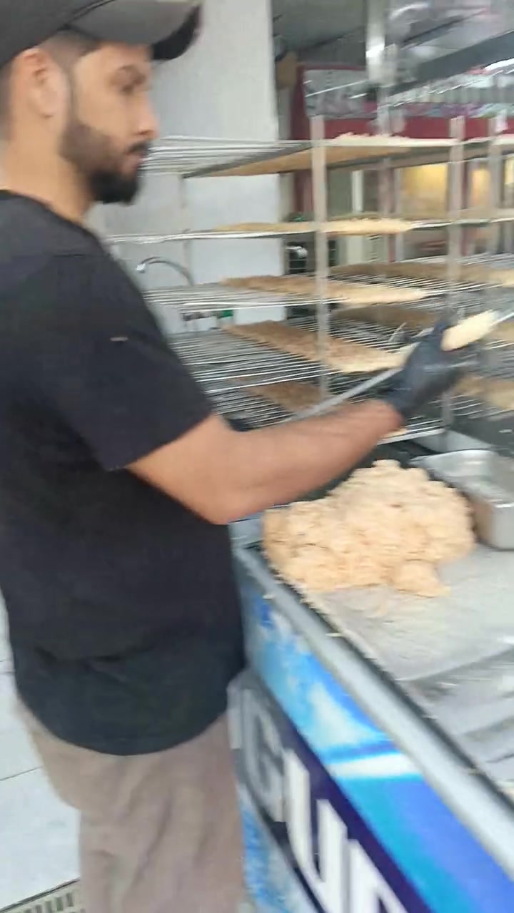 سلام عليكم ابو حسين واحد كباب من بغداد متفرغ للعمل ***********سياحي شعبي شيش عدل +مربع +انواع تتبيلات
