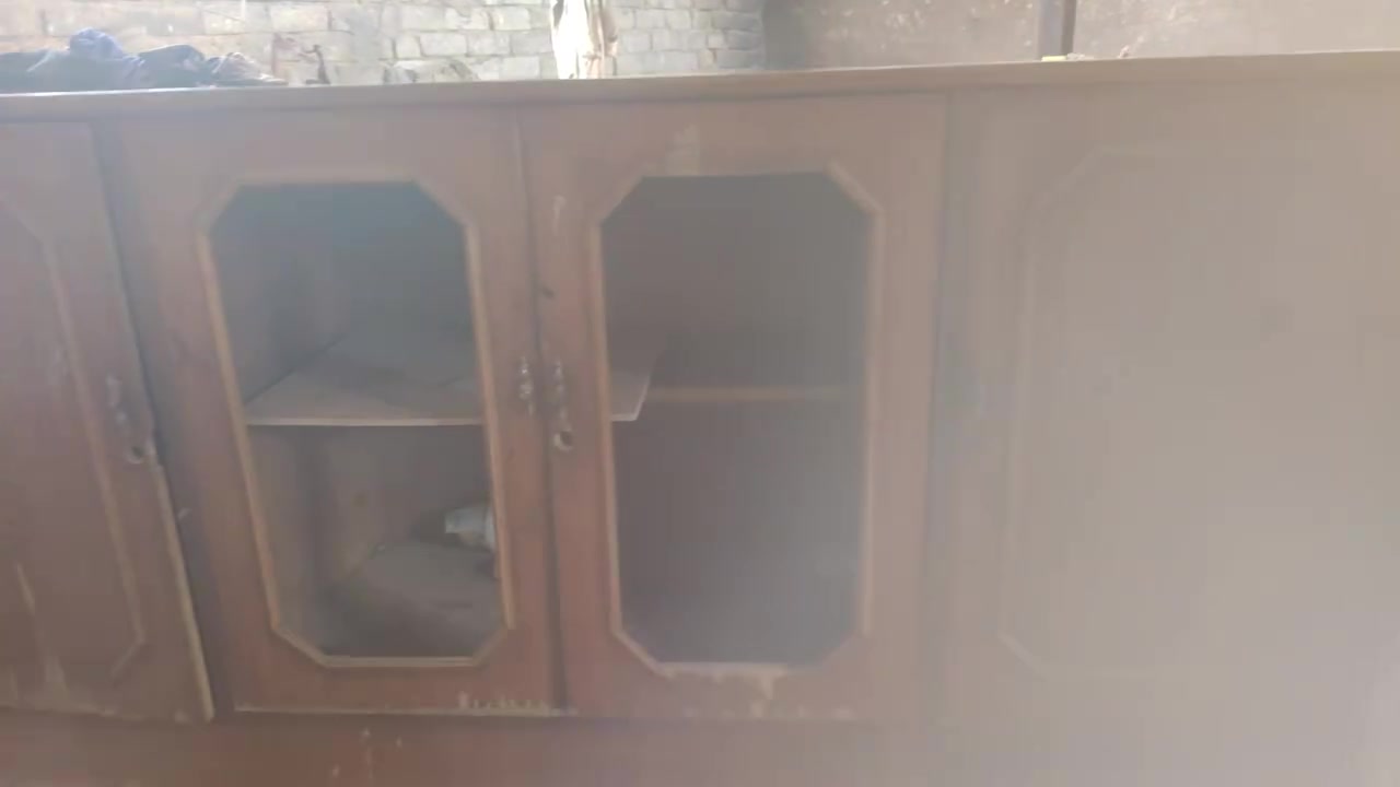 بوفيه للبيع كلشي مابيها بس اقفاله وجامت ***********
