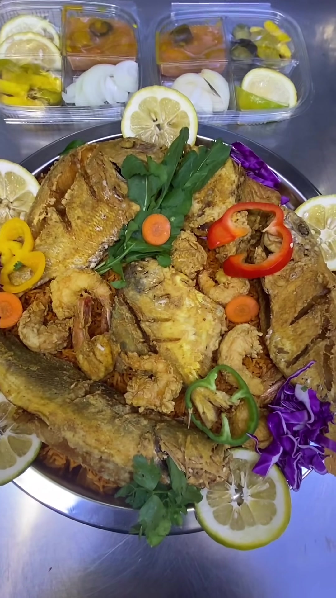 ألذ سمچ عراقي طازج، مستوي على الأصول ويذوب بالفم 🤤🐟
مع تمن أحمر وتوابل تضبط المزاج 👌
📢 عرض لفترة محدودة
جرّب الطعم اللي ما يتفوّت 😍
ومتوفر توصيل لكل بغداد ب٥ الاف دينار
📍 بغداد – شارع فلسطين / شارع الخيمة📞 *********** – ***********
#زبيدي_الفاو #روبيان_الفاو #روبيان_الفاو #سمك_مسكوف #صواني_البحري #سمك_عراقي #مسكوف #أكل_عراقي
